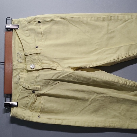 The Limited demin 678 jeans women's size  4 yellow 6" zip ankle - Picture 16 of 16
